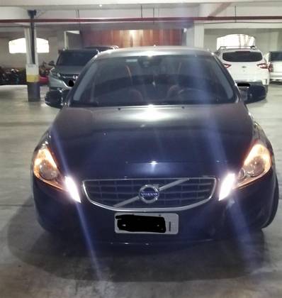 VOLVO S60 1.6 T4 FWD GASOLINA 4P AUTOMÁTICO VOLVO S60 1.6 T4 FWD GASOLINA 4P AUTOMÁTICO